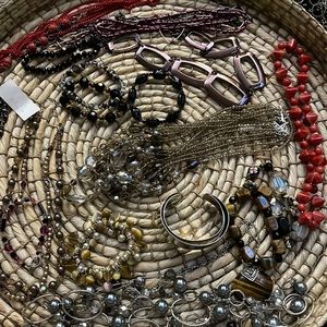 Costume jewelry lot